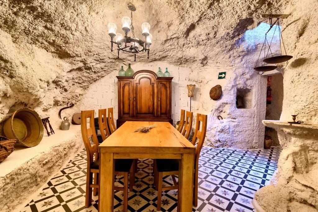 Cueva Con Jacuzzi A 20 Minutos De Valencia Villa Benaguacil ภายนอก รูปภาพ